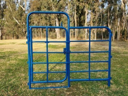 2m Cattle Hurdle with Drafting Gate